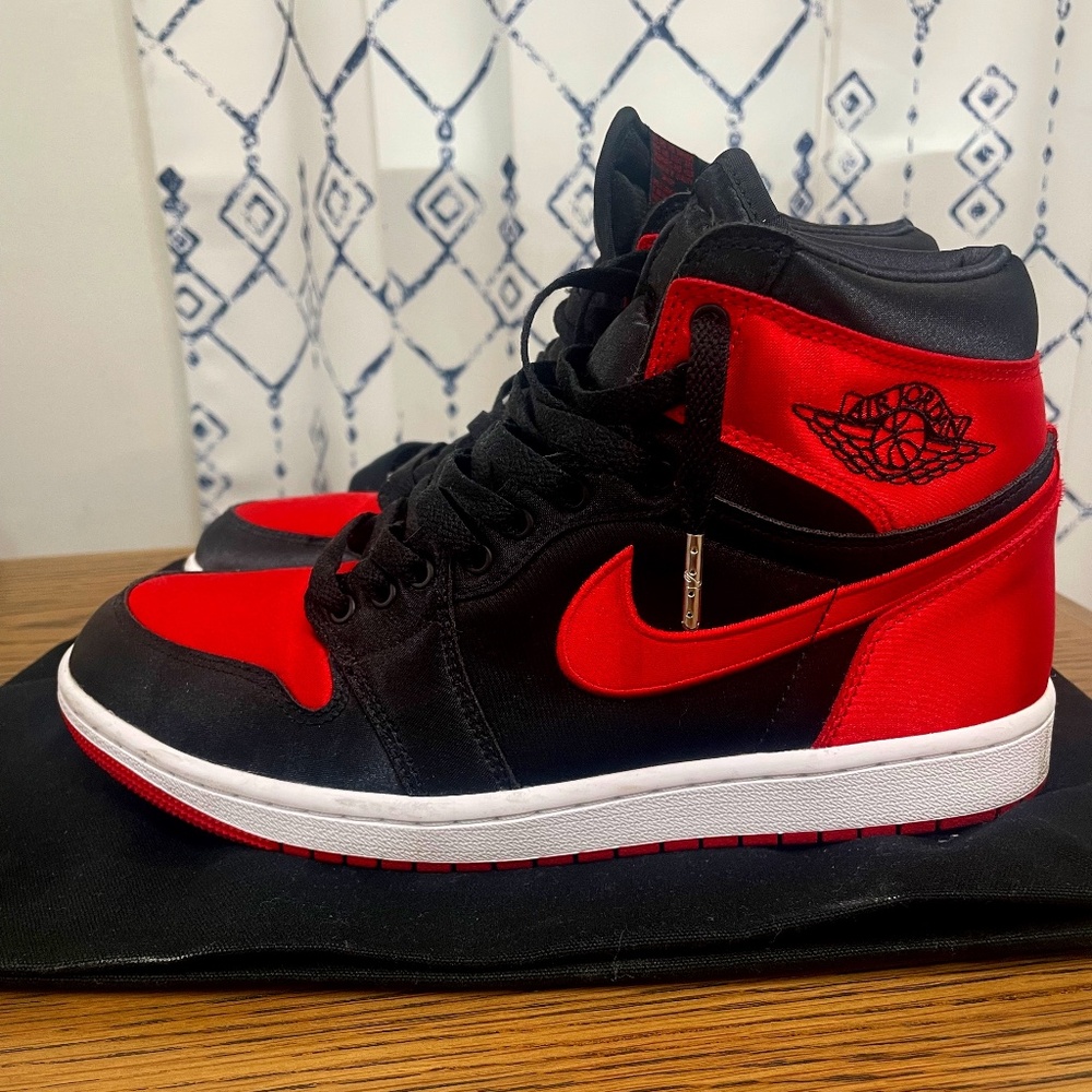 Jordan 1 Retro High OG Satin Bred (Women's)